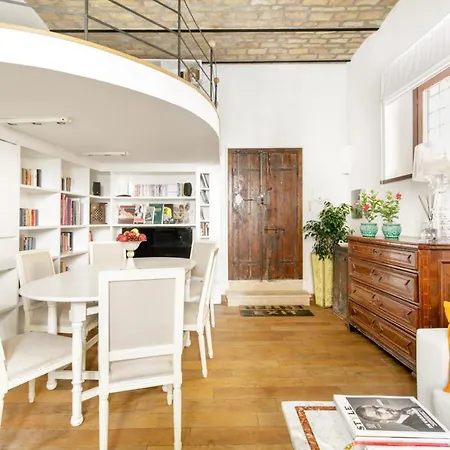 Leopardo 28 - Loft In Trastevere * Roma